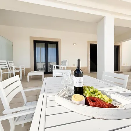 Janelas Da Baia - By Sch * São Martinho do Porto