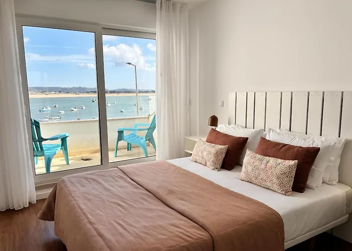 Janelas Da Baia - By Sch